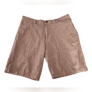 Old Navy Men's Ref And White Flat Front Shorts Size 36‎
